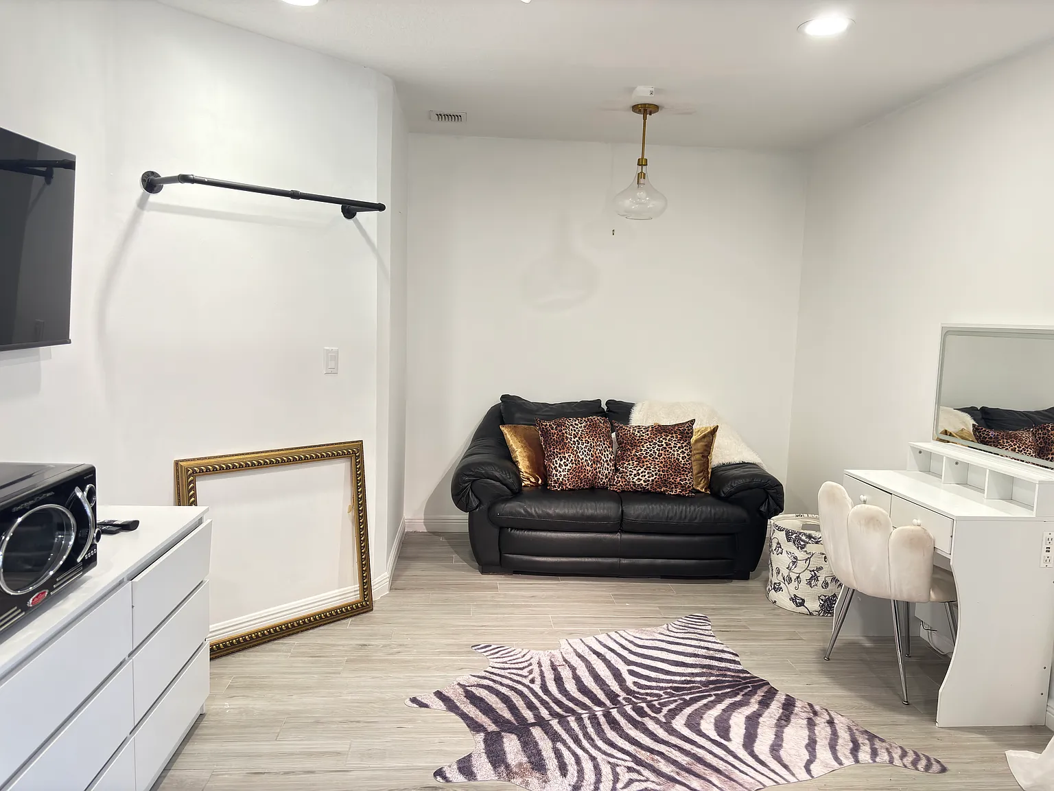 4 bed, 2.5 bath, 2956 sqft, $1,850 — Photo 3