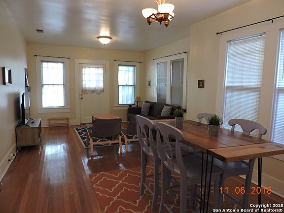 3rd image of 709 Evergreen Ct