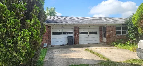 6433 W 300 S Photo 1