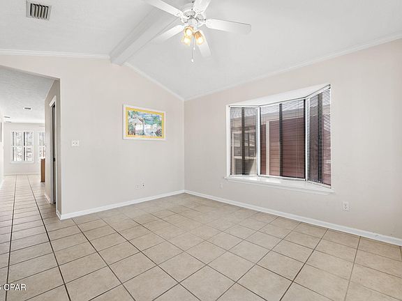 4th image of 5 Dolphin Ln