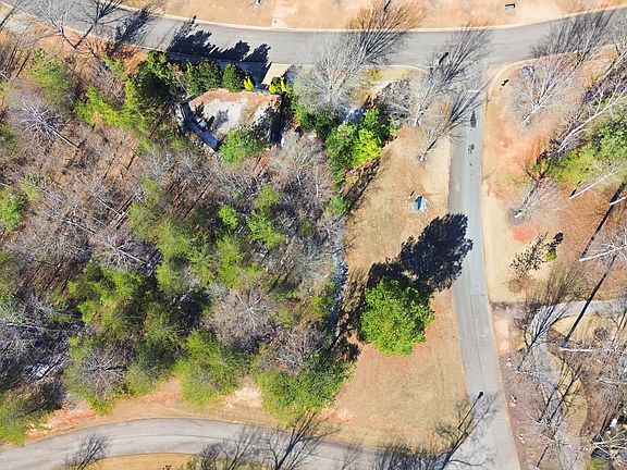 4th image of 12 Wards Pond Way