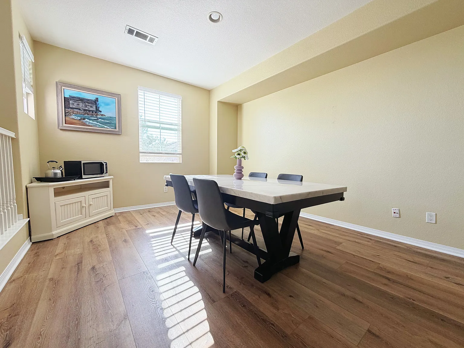 Snowberry Dr, Fontana — Photo 3