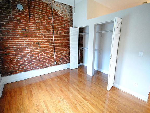 3rd image of 411 N Euclid Ave #A