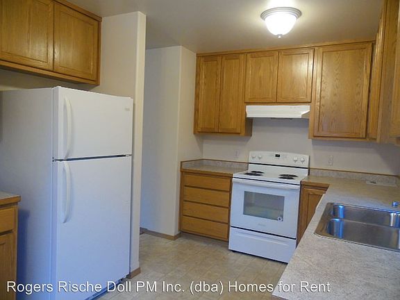 4th image of 1367 NW Elwha St
