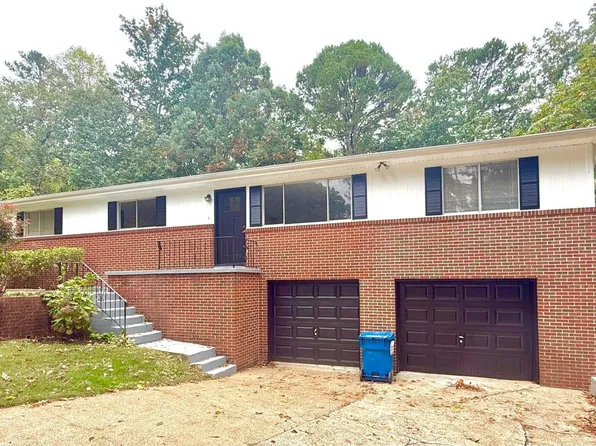 16 Fox Chase St, Rossville, GA 30741