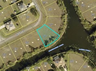 926 NE 43rd Ter, Cape Coral, FL 33909