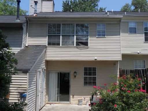 2nd image of 3950 Hancock Cir