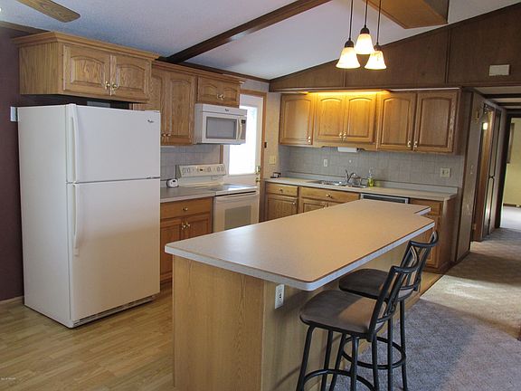 4th image of 737 Great Plains Ct