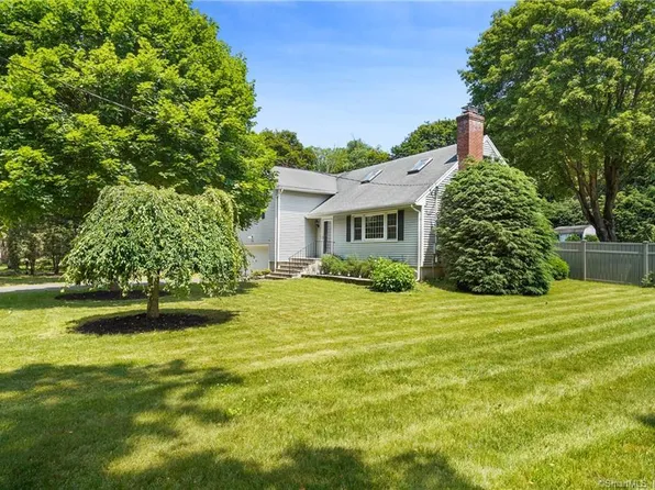 108 Weeping Willow Lane, Fairfield, CT 06825