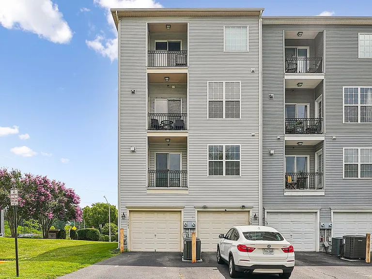 15503 John Diskin Cir #32 — Photo 36