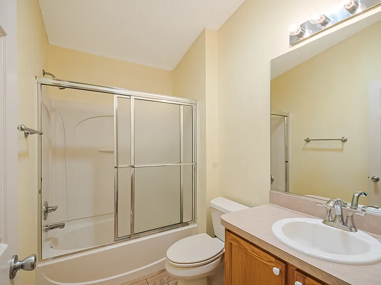 2454 Southern Oak St — Photo 23