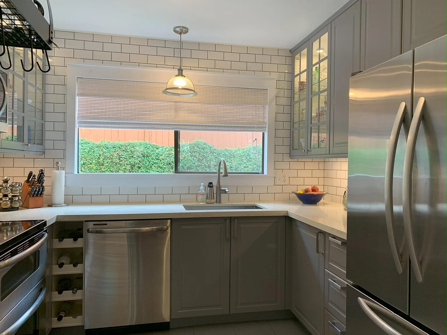 2 bed, 2.5 bath, 1050 sqft, $3,100 — Photo 2
