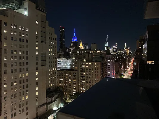 Rented by Compass | media 10