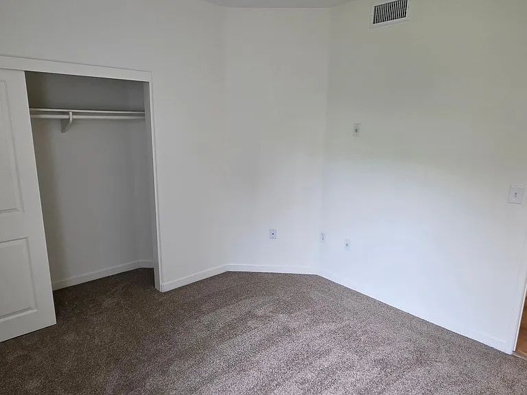 1501 Front St #202 — Photo 12
