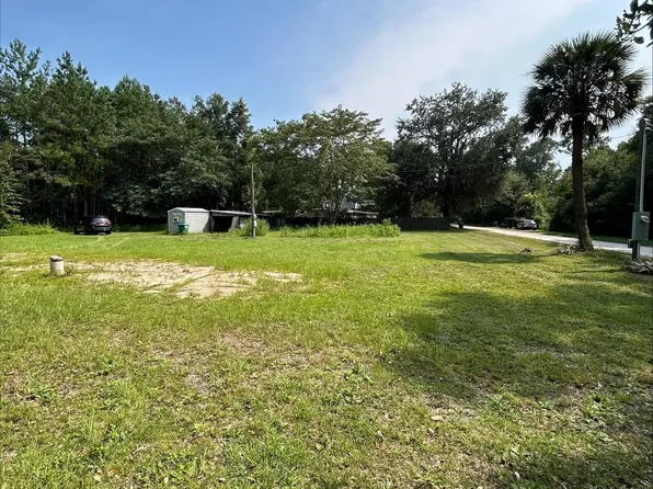 13 Harrell Ln, Crawfordville, FL 32327