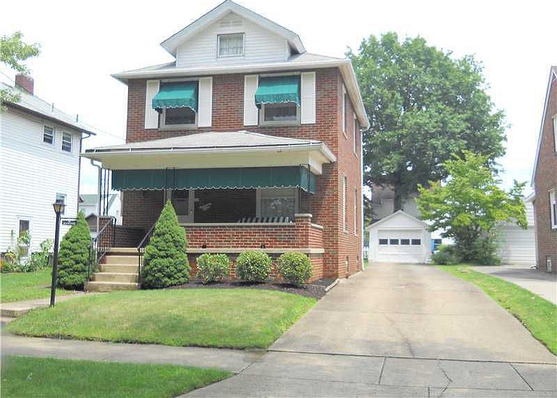 1st image of 208 Wood St