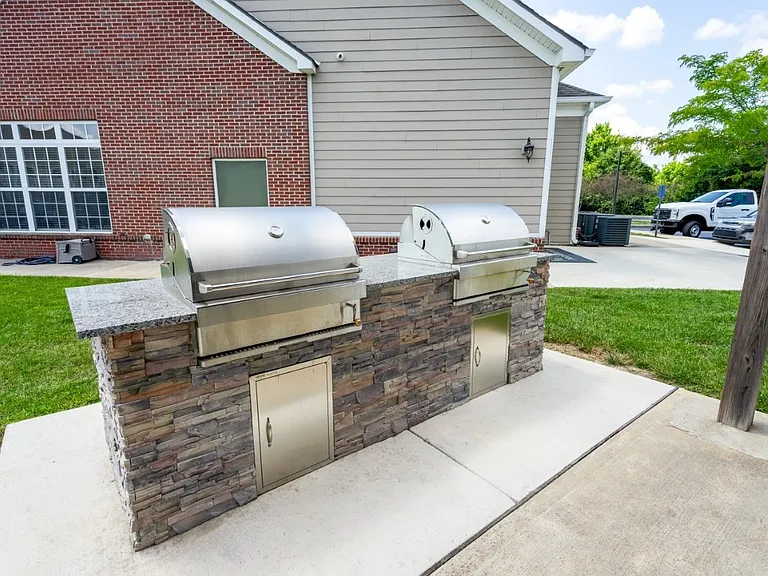The Lakes of Beavercreek Apartment Homes — Photo 22