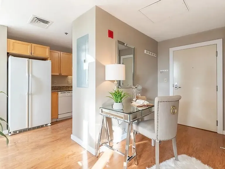 234 Causeway St — Photo 7