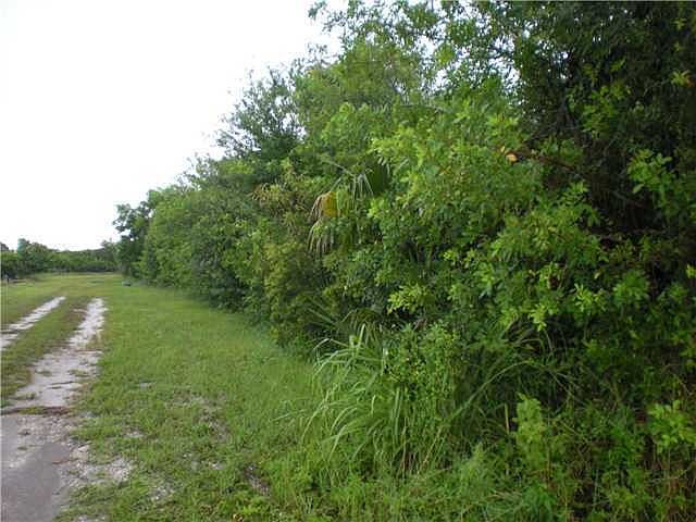 1st image of  N 75th Avenue