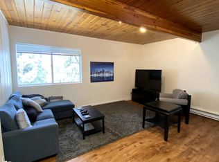960 NE C St APT 4, Pullman, WA 99163