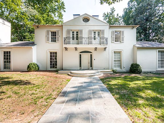 Period details/oversized rms