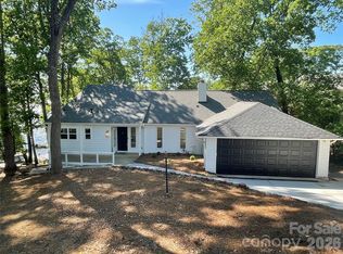 7015 Chelsea Day Ln, Tega Cay, SC 29708