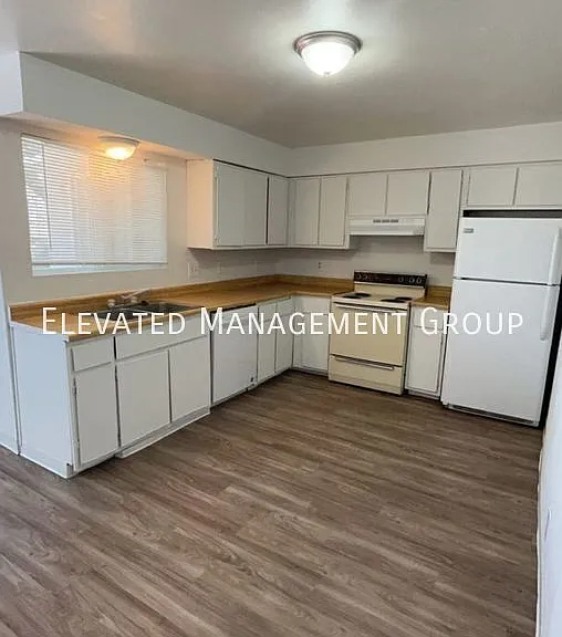 3504 Tyson Pl NE #B — Photo 1
