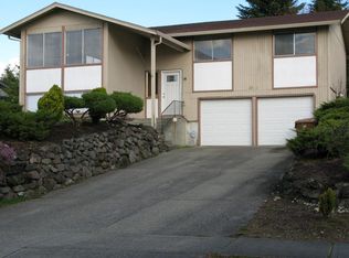 2613 N Narrows Pl, Tacoma, WA 98407