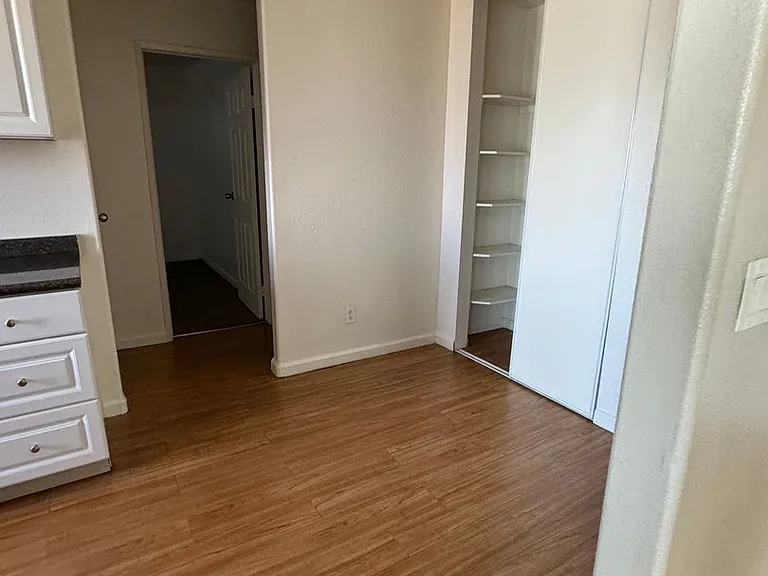 Canyon Club Apartments — Photo 29