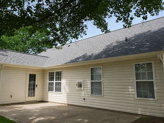 4th image of 111 Grasmere Ct