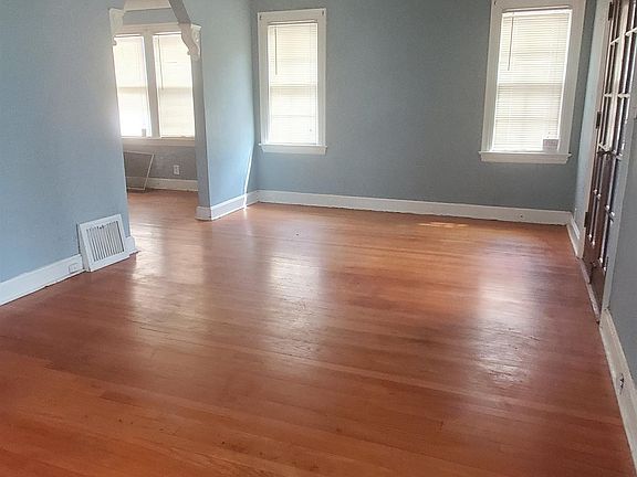 3rd image of 7209 Highland Ave