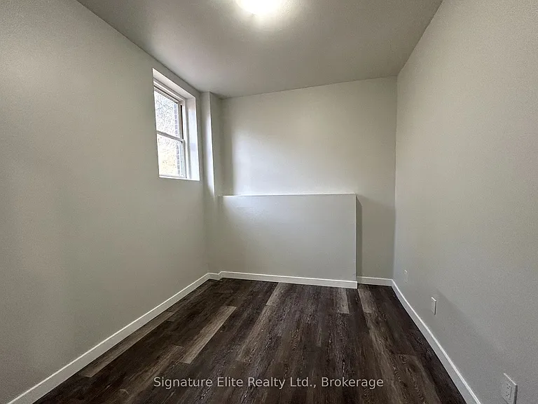 372 Darling St #5 — Photo 4