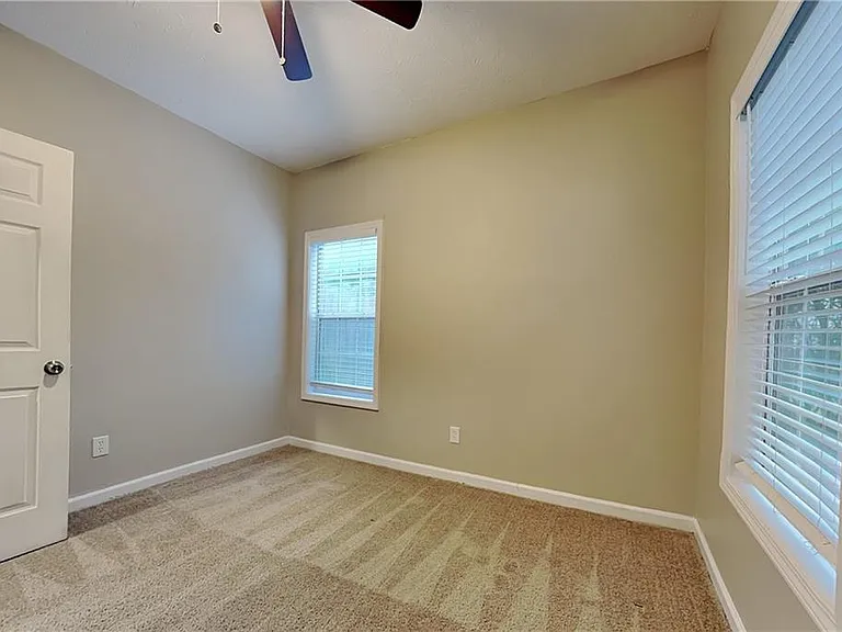 1480 Princeton View Ct — Photo 13