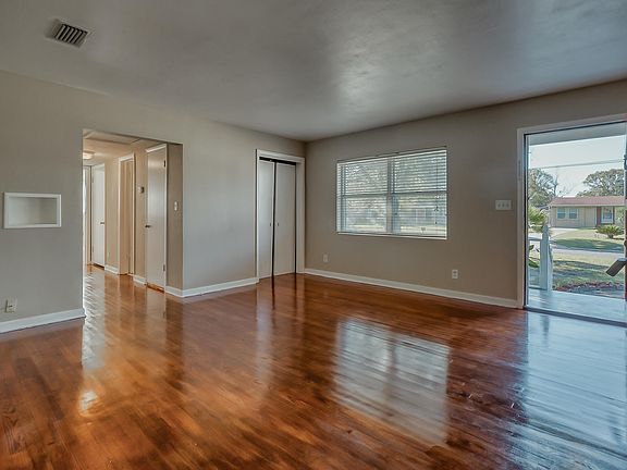 3rd image of 6225 Sudbury Ave