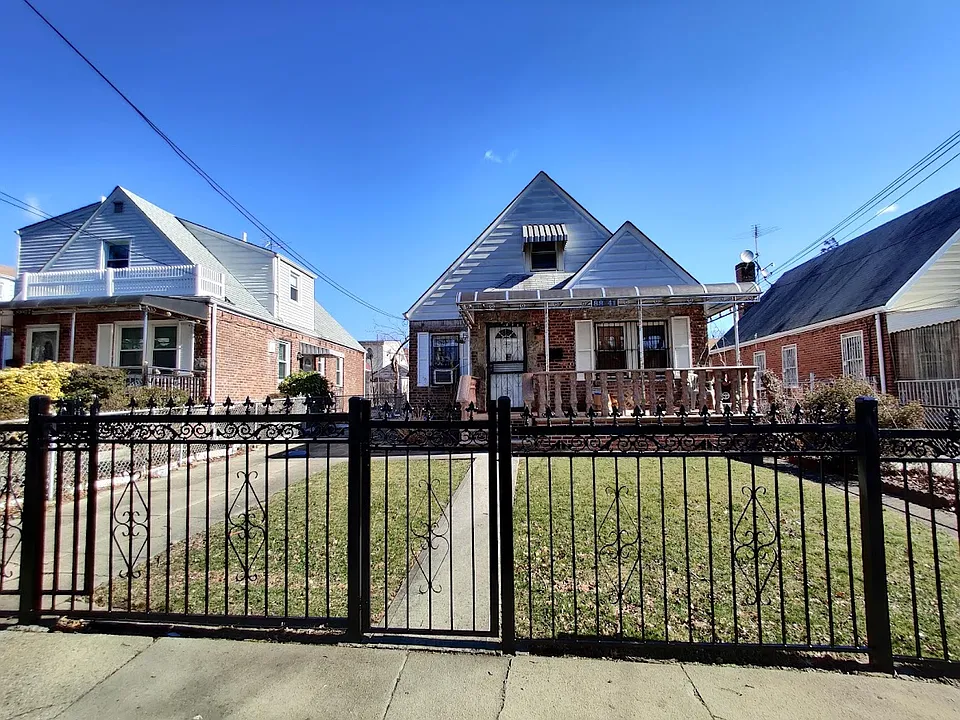 209th St
