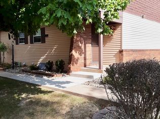 4 Dorset Ct #4, Edwardsville, IL 62025