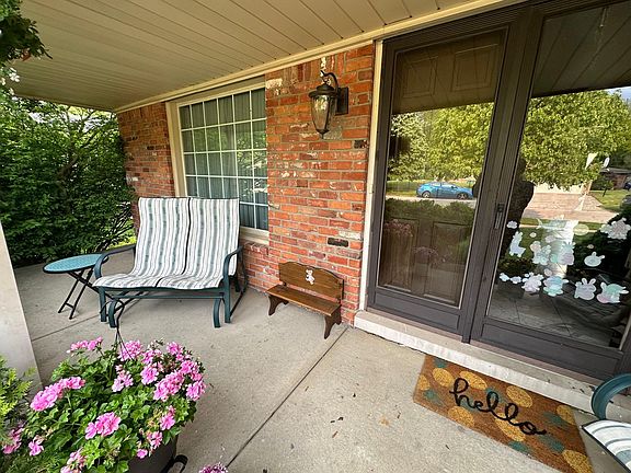 3rd image of 5601 Aster Dr