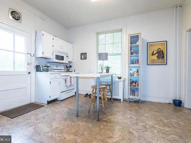720 Gladstone Ave — Photo 24