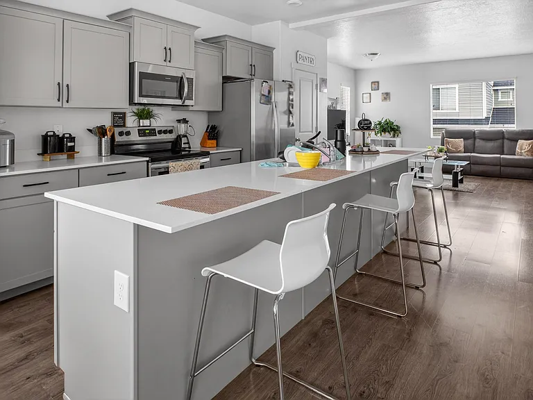 1454 S 520 W #1 — Photo 4