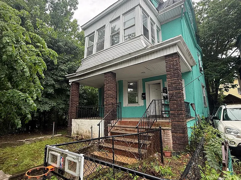 35 Schuyler Ave #1 — Photo 10