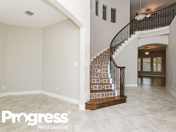 4th image of 7520 Rose Crest Blvd