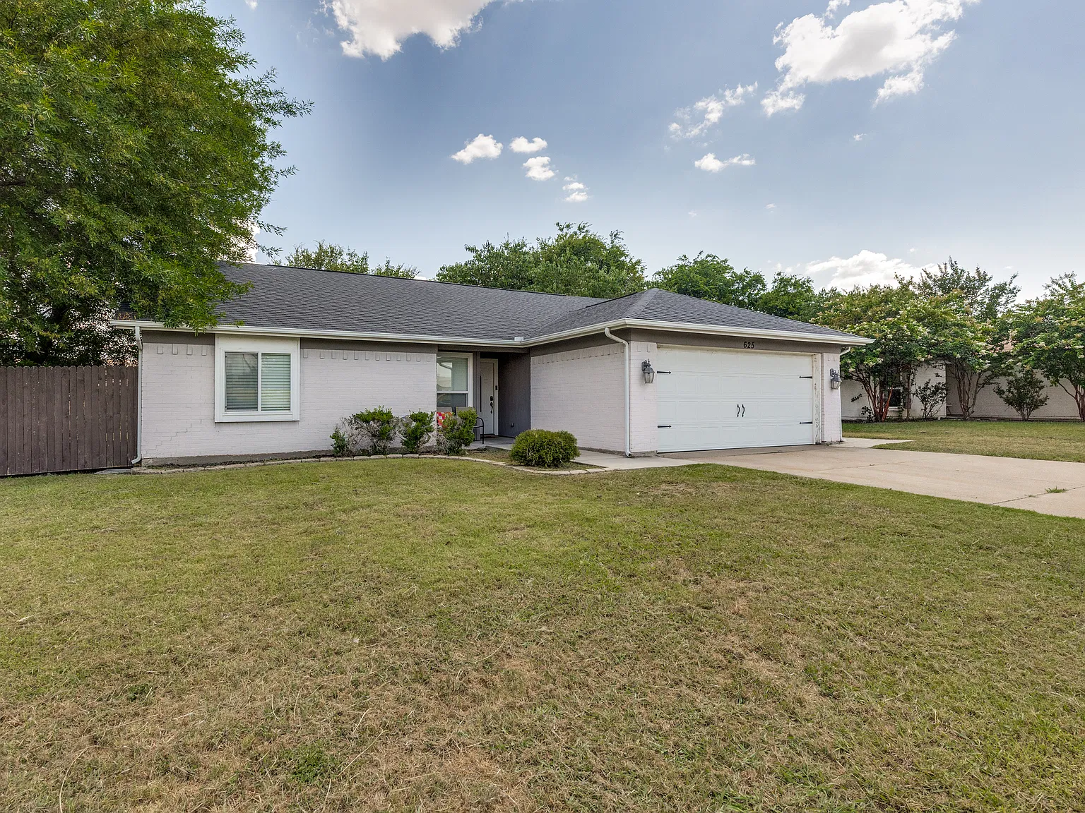 3 bed, 1509 sqft, $2,000 — Photo 2