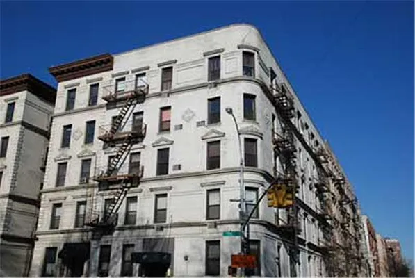 Rented by Buchbinder & Warren | media 11