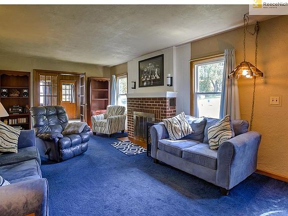 4th image of 5514 N Tracy Ave