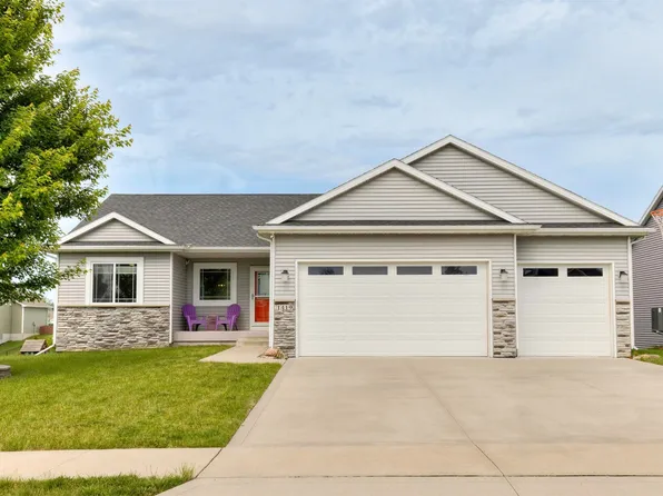 1419 Green Hills Dr, Norwalk, IA 50211