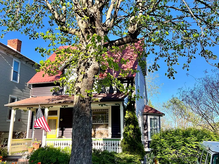 125 Madison Pl — Photo 4
