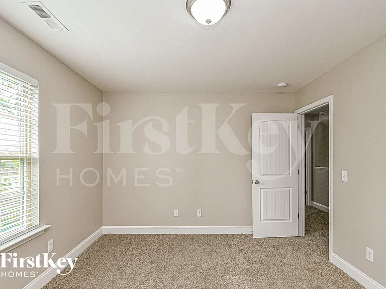 1004 Magnolia Farm Way — Photo 12