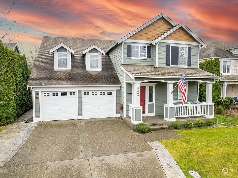 1st image of 3207 Maplewood Circle NE