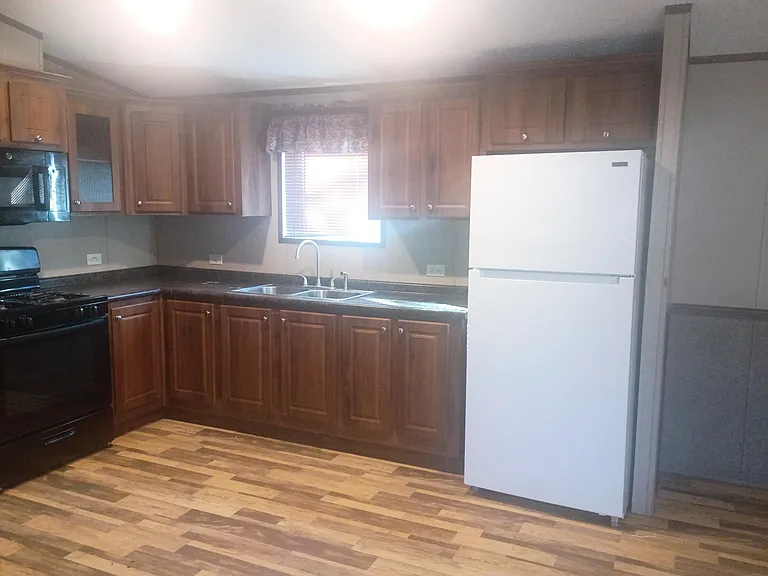 2222 E 8th St #16 — Photo 24