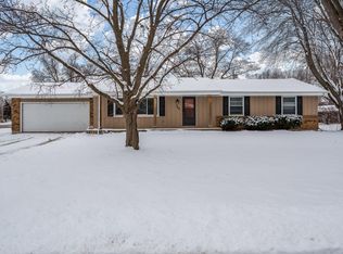 346 Whittemore Dr, South Beloit, IL 61080
